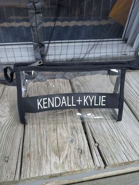 Kendall + Kylie Clear Cosmetic Makeup Bag / Travel Pouch (EUC)